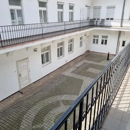 Dh Duomo Vi Διαμέρισμα